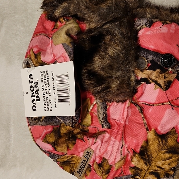 Dakota Dan Pink Camo Winter Hat - Picture 3 of 4